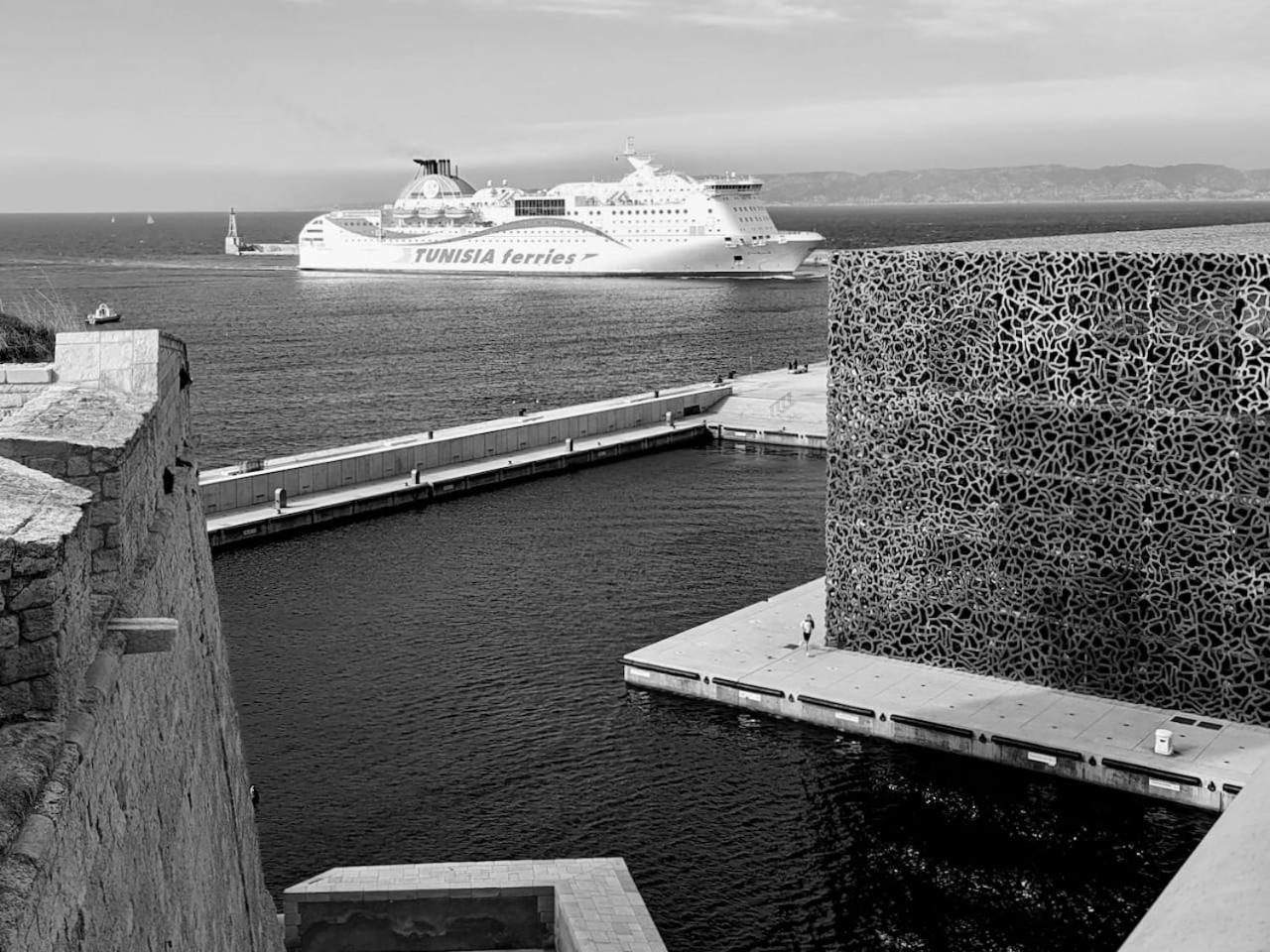 Du Cote Du Vieux Port & Mucem - Central Marseille Exterior photo